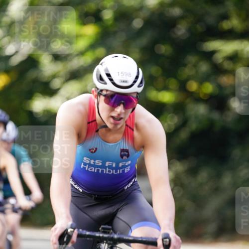 14.09.2025 - Stadtparktriathlon Michael Burmester http://msf.ph/oto/8905961 14.09.2025 13:19:20 Radfahren 1438, 1439, 1527, 1546, 1598 meine-sportfotos.de