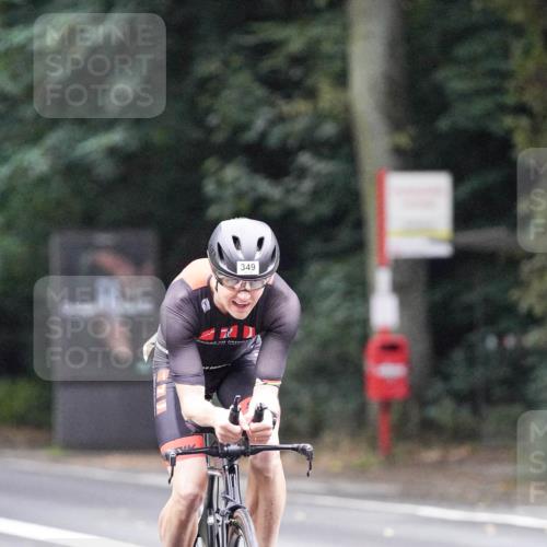 14.09.2025 - Stadtparktriathlon Michael Burmester http://msf.ph/oto/8905972 14.09.2025 09:03:24 Radfahren 322, 337, 349, 353 meine-sportfotos.de
