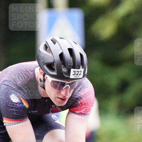14.09.2025 - Stadtparktriathlon Michael Burmester http://msf.ph/oto/8905984 14.09.2025 09:03:31 Radfahren 322 meine-sportfotos.de