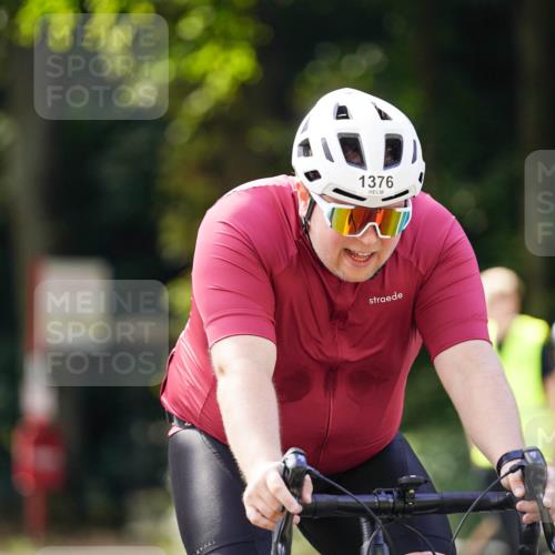 14.09.2025 - Stadtparktriathlon Michael Burmester http://msf.ph/oto/8906025 14.09.2025 13:19:58 Radfahren 1357, 1376, 1426, 1526, 1541, 1571 meine-sportfotos.de