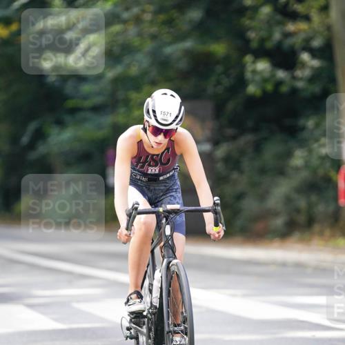 14.09.2025 - Stadtparktriathlon Michael Burmester http://msf.ph/oto/8906026 14.09.2025 13:20:00 Radfahren 1357, 1376, 1426, 1526, 1541, 1571 meine-sportfotos.de