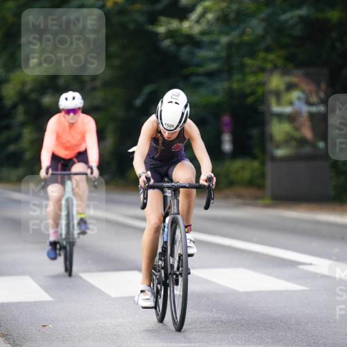 14.09.2025 - Stadtparktriathlon Michael Burmester http://msf.ph/oto/8906033 14.09.2025 13:20:04 Radfahren 1376, 1426, 1526, 1571 meine-sportfotos.de
