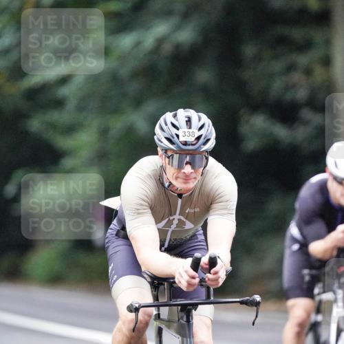 14.09.2025 - Stadtparktriathlon Michael Burmester http://msf.ph/oto/8906035 14.09.2025 09:04:21 Radfahren 303, 332, 338, 369, 372 meine-sportfotos.de