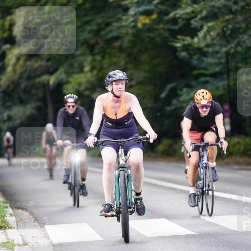 14.09.2025 - Stadtparktriathlon Michael Burmester http://msf.ph/oto/8906043 14.09.2025 13:20:17 Radfahren 1341, 1497, 1513, 1581, 1596, 1605 meine-sportfotos.de