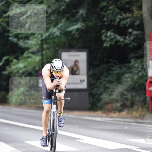 14.09.2025 - Stadtparktriathlon Michael Burmester http://msf.ph/oto/8906048 14.09.2025 09:04:33 Radfahren 315, 316, 360 meine-sportfotos.de