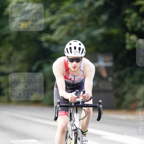 14.09.2025 - Stadtparktriathlon Michael Burmester http://msf.ph/oto/8906061 14.09.2025 13:20:26 Radfahren 1437, 1465, 1497, 1576, 1581, 1596, 1607 meine-sportfotos.de