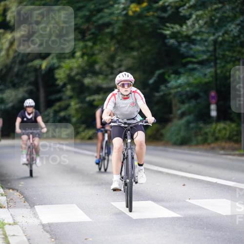 14.09.2025 - Stadtparktriathlon Michael Burmester http://msf.ph/oto/8906063 14.09.2025 13:20:30 Radfahren 1437, 1465, 1576, 1607 meine-sportfotos.de