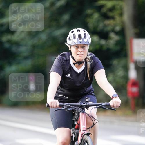 14.09.2025 - Stadtparktriathlon Michael Burmester http://msf.ph/oto/8906082 14.09.2025 13:20:34 Radfahren 1434, 1437, 1465, 1576 meine-sportfotos.de