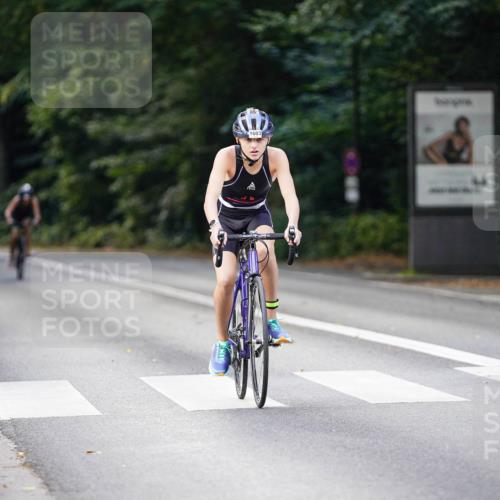 14.09.2025 - Stadtparktriathlon Michael Burmester http://msf.ph/oto/8906092 14.09.2025 13:20:43 Radfahren 1434, 1435, 1463, 1579, 1603 meine-sportfotos.de