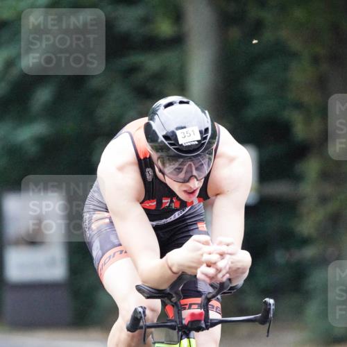 14.09.2025 - Stadtparktriathlon Michael Burmester http://msf.ph/oto/8906128 14.09.2025 09:05:31 Radfahren 310, 351, 355, 394, 416 meine-sportfotos.de