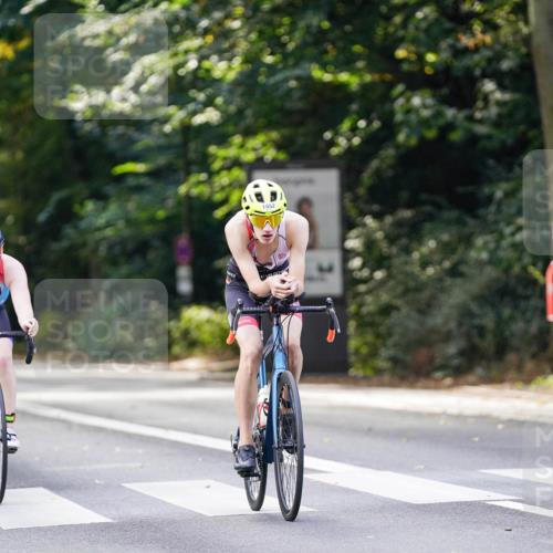14.09.2025 - Stadtparktriathlon Michael Burmester http://msf.ph/oto/8906164 14.09.2025 13:21:38 Radfahren 1469, 1530, 1538, 1552, 1564 meine-sportfotos.de