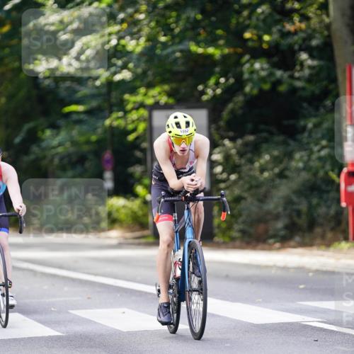 14.09.2025 - Stadtparktriathlon Michael Burmester http://msf.ph/oto/8906166 14.09.2025 13:21:38 Radfahren 1469, 1530, 1538, 1552, 1564 meine-sportfotos.de