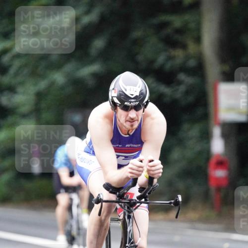 14.09.2025 - Stadtparktriathlon Michael Burmester http://msf.ph/oto/8906169 14.09.2025 09:06:03 Radfahren 306, 307, 320, 335, 356, 412, 431 meine-sportfotos.de