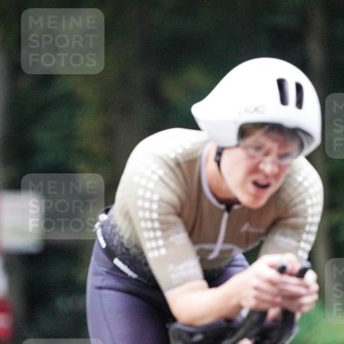 14.09.2025 - Stadtparktriathlon Michael Burmester http://msf.ph/oto/8906184 14.09.2025 09:06:12 Radfahren 335, 359, 402, 431 meine-sportfotos.de