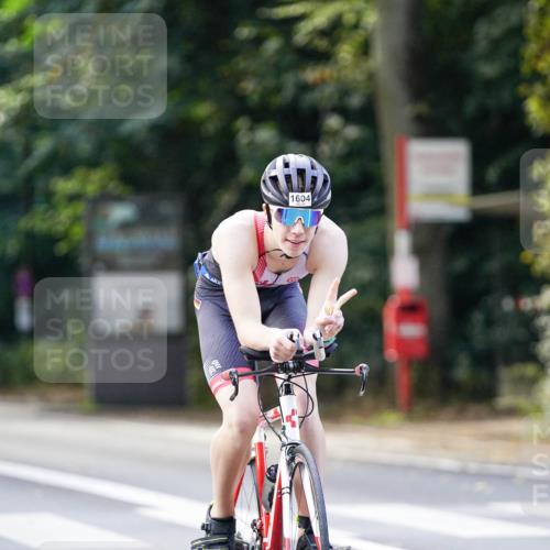 14.09.2025 - Stadtparktriathlon Michael Burmester http://msf.ph/oto/8906212 14.09.2025 13:22:03 Radfahren 1487, 1490, 1505, 1604 meine-sportfotos.de