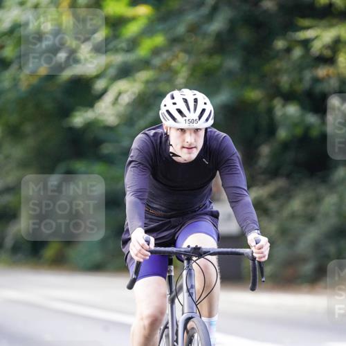 14.09.2025 - Stadtparktriathlon Michael Burmester http://msf.ph/oto/8906214 14.09.2025 13:22:04 Radfahren 1487, 1490, 1505, 1604 meine-sportfotos.de