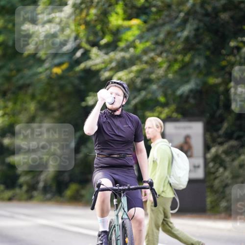 14.09.2025 - Stadtparktriathlon Michael Burmester http://msf.ph/oto/8906218 14.09.2025 13:22:07 Radfahren 1452, 1487, 1505, 1577, 1604 meine-sportfotos.de