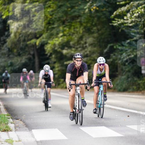 14.09.2025 - Stadtparktriathlon Michael Burmester http://msf.ph/oto/8906222 14.09.2025 13:22:13 Radfahren 1430, 1444, 1452, 1487, 1577 meine-sportfotos.de
