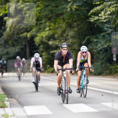 14.09.2025 - Stadtparktriathlon Michael Burmester http://msf.ph/oto/8906224 14.09.2025 13:22:13 Radfahren 1430, 1444, 1452, 1487, 1577 meine-sportfotos.de