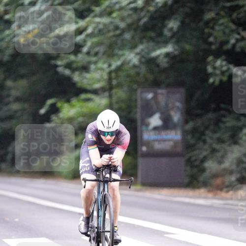 14.09.2025 - Stadtparktriathlon Michael Burmester http://msf.ph/oto/8906262 14.09.2025 09:07:40 Radfahren 304, 368, 404, 419, 425 meine-sportfotos.de