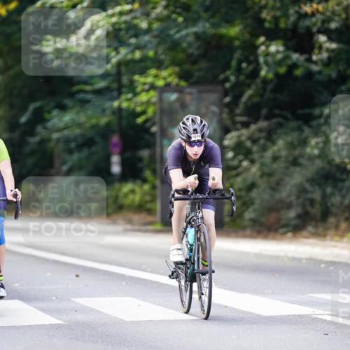14.09.2025 - Stadtparktriathlon Michael Burmester http://msf.ph/oto/8906264 14.09.2025 13:22:30 Radfahren 1468, 1520, 1536, 1599, 1610 meine-sportfotos.de