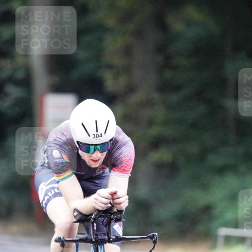 14.09.2025 - Stadtparktriathlon Michael Burmester http://msf.ph/oto/8906267 14.09.2025 09:07:41 Radfahren 304, 324, 368, 404, 425 meine-sportfotos.de