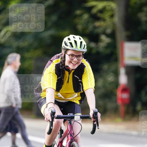 14.09.2025 - Stadtparktriathlon Michael Burmester http://msf.ph/oto/8906298 14.09.2025 13:22:46 Radfahren 1324, 1423, 1471, 1492, 1535 meine-sportfotos.de