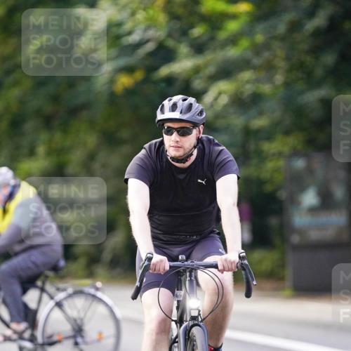 14.09.2025 - Stadtparktriathlon Michael Burmester http://msf.ph/oto/8906307 14.09.2025 13:22:55 Radfahren 1324, 1350, 1481, 1491 meine-sportfotos.de