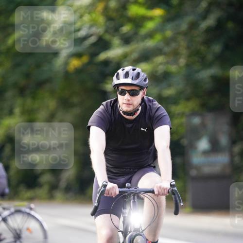 14.09.2025 - Stadtparktriathlon Michael Burmester http://msf.ph/oto/8906309 14.09.2025 13:22:55 Radfahren 1324, 1350, 1481, 1491 meine-sportfotos.de