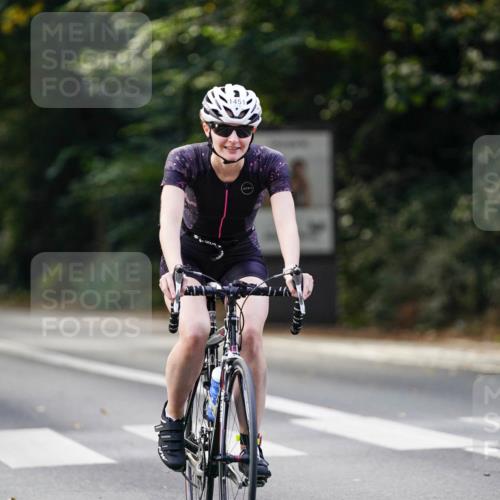 14.09.2025 - Stadtparktriathlon Michael Burmester http://msf.ph/oto/8906321 14.09.2025 13:23:04 Radfahren 1451, 1456, 1481, 1491, 1612 meine-sportfotos.de