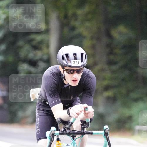 14.09.2025 - Stadtparktriathlon Michael Burmester http://msf.ph/oto/8906324 14.09.2025 09:08:30 Radfahren 301, 363, 370, 371, 373, 381, 383, 393, 400, 430 meine-sportfotos.de