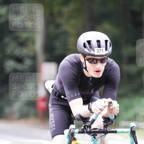 14.09.2025 - Stadtparktriathlon Michael Burmester http://msf.ph/oto/8906326 14.09.2025 09:08:30 Radfahren 301, 363, 370, 371, 373, 381, 383, 393, 400, 430 meine-sportfotos.de