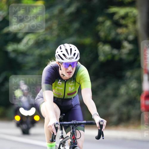 14.09.2025 - Stadtparktriathlon Michael Burmester http://msf.ph/oto/8906340 14.09.2025 13:23:12 Radfahren 1446, 1456, 1529, 1584, 1612 meine-sportfotos.de