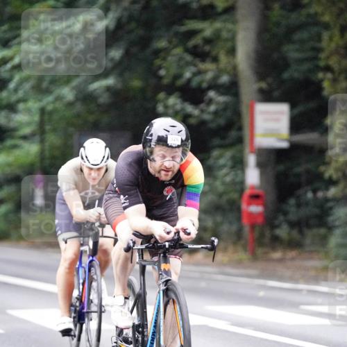 14.09.2025 - Stadtparktriathlon Michael Burmester http://msf.ph/oto/8906351 14.09.2025 09:08:39 Radfahren 318, 326, 339, 340, 342, 345, 347, 363, 365, 370, 383, 400, 410, 418 meine-sportfotos.de