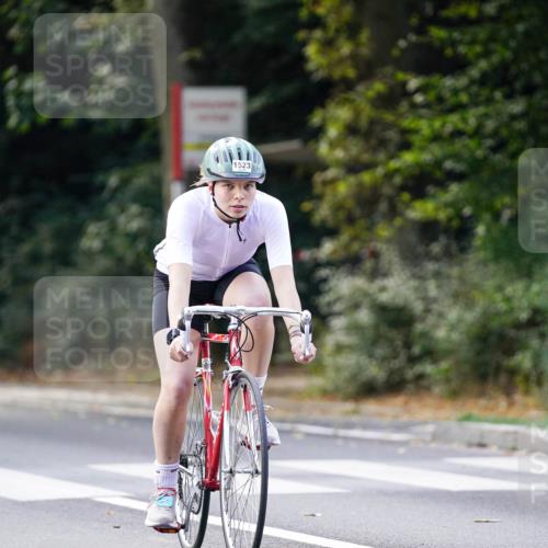 14.09.2025 - Stadtparktriathlon Michael Burmester http://msf.ph/oto/8906368 14.09.2025 13:23:25 Radfahren 1523, 1557, 1563, 1584 meine-sportfotos.de