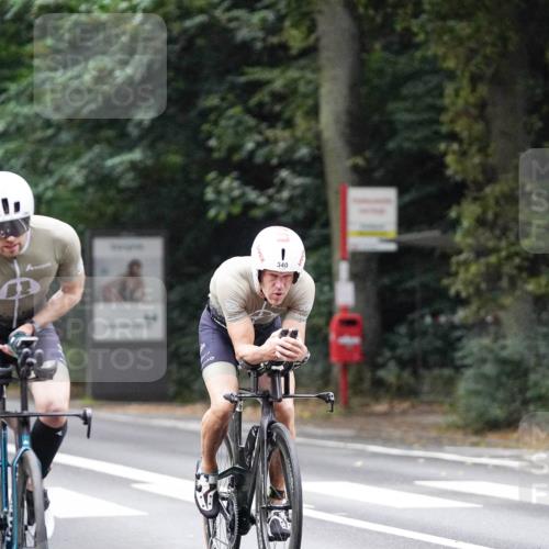 14.09.2025 - Stadtparktriathlon Michael Burmester http://msf.ph/oto/8906371 14.09.2025 09:08:43 Radfahren 318, 326, 339, 340, 342, 345, 347, 363, 365, 370, 383, 392, 410, 418, 437 meine-sportfotos.de