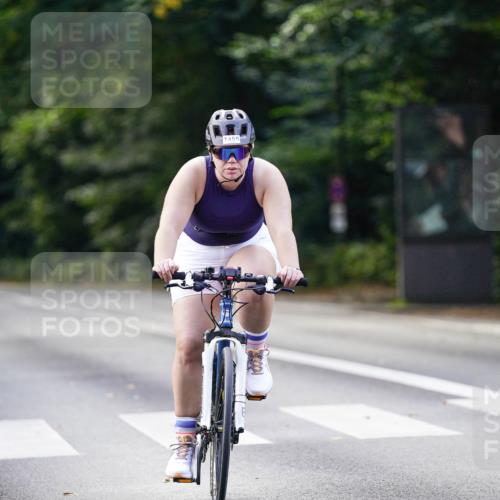 14.09.2025 - Stadtparktriathlon Michael Burmester http://msf.ph/oto/8906393 14.09.2025 13:23:40 Radfahren 1425, 1455, 1542, 1570, 1574 meine-sportfotos.de