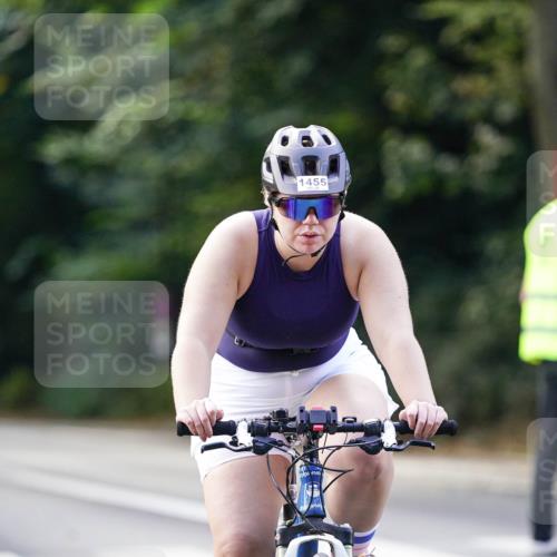 14.09.2025 - Stadtparktriathlon Michael Burmester http://msf.ph/oto/8906395 14.09.2025 13:23:41 Radfahren 1425, 1455, 1542, 1570, 1574 meine-sportfotos.de