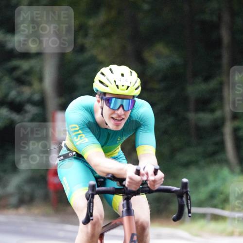 14.09.2025 - Stadtparktriathlon Michael Burmester http://msf.ph/oto/8906404 14.09.2025 09:09:01 Radfahren 323, 352, 362, 375, 434 meine-sportfotos.de