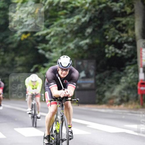 14.09.2025 - Stadtparktriathlon Michael Burmester http://msf.ph/oto/8906408 14.09.2025 09:09:06 Radfahren 323, 341, 352, 353, 375, 434 meine-sportfotos.de
