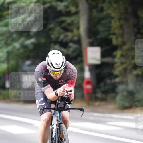 14.09.2025 - Stadtparktriathlon Michael Burmester http://msf.ph/oto/8906415 14.09.2025 09:09:08 Radfahren 323, 341, 352, 353, 375 meine-sportfotos.de