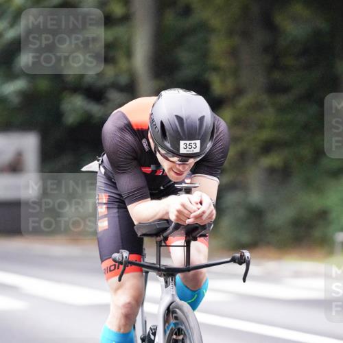 14.09.2025 - Stadtparktriathlon Michael Burmester http://msf.ph/oto/8906419 14.09.2025 09:09:11 Radfahren 323, 341, 352, 353, 375 meine-sportfotos.de