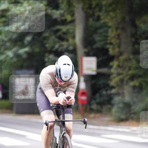14.09.2025 - Stadtparktriathlon Michael Burmester http://msf.ph/oto/8906422 14.09.2025 09:09:15 Radfahren 341, 353, 379 meine-sportfotos.de