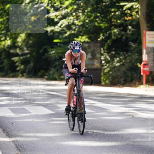 14.09.2025 - Stadtparktriathlon Michael Burmester http://msf.ph/oto/8906435 14.09.2025 13:24:16 Radfahren 1477, 1531, 1615 meine-sportfotos.de