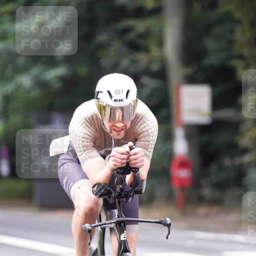 14.09.2025 - Stadtparktriathlon Michael Burmester http://msf.ph/oto/8906453 14.09.2025 09:09:29 Radfahren 337, 349, 354, 361, 376, 398, 451 meine-sportfotos.de