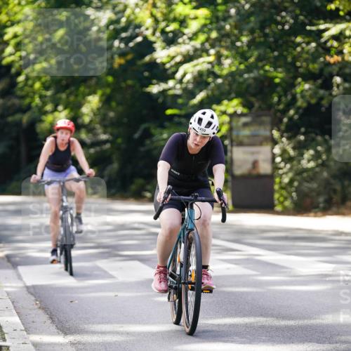 14.09.2025 - Stadtparktriathlon Michael Burmester http://msf.ph/oto/8906460 14.09.2025 13:24:29 Radfahren 1459, 1496, 1569 meine-sportfotos.de