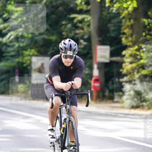 14.09.2025 - Stadtparktriathlon Michael Burmester http://msf.ph/oto/8906490 14.09.2025 13:24:51 Radfahren 1488, 1499, 1518, 1543, 1545, 1554, 1559, 1561, 1593 meine-sportfotos.de