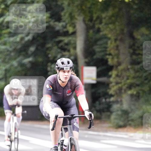 14.09.2025 - Stadtparktriathlon Michael Burmester http://msf.ph/oto/8906496 14.09.2025 09:10:05 Radfahren 311, 315, 328, 348, 350, 357, 387, 413, 414 meine-sportfotos.de