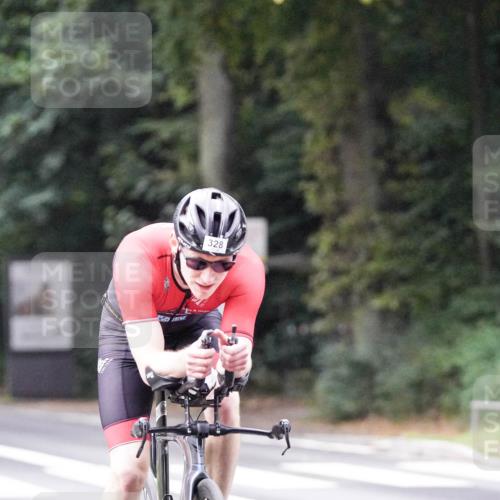 14.09.2025 - Stadtparktriathlon Michael Burmester http://msf.ph/oto/8906511 14.09.2025 09:10:09 Radfahren 311, 315, 328, 348, 350, 357, 387, 391, 413, 414 meine-sportfotos.de