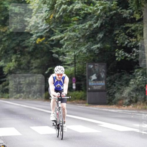 14.09.2025 - Stadtparktriathlon Michael Burmester http://msf.ph/oto/8906520 14.09.2025 09:10:14 Radfahren 328, 336, 391, 414 meine-sportfotos.de